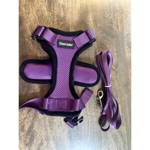 Dooradar XS Pet Harness and leash set , purple NWOT